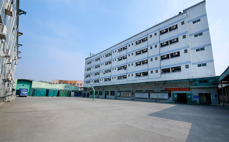 <b>Living Area</b>